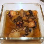 OGINO organic Restaurant - 牡蠣と海老、タコのアヒージョ風グラタン