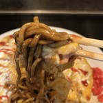 Okonomiyaki Jimbee - 麺　リフト