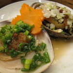 中国料理 藍海 - 蛤と蚫の２種蒸し　XO醤　蒸し加減最高。