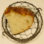 La Brianza - ランチコース 3000円 の自家製パン