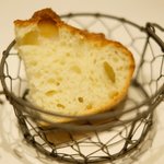 La Brianza - ランチコース 3000円 の自家製パン