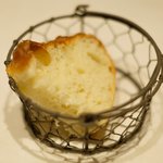 La Brianza - ランチコース 3000円 の自家製パン