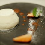 La Brianza - ランチコース 3000円 のパンナコッタ