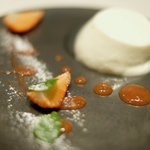 La Brianza - ランチコース 3000円 のパンナコッタ