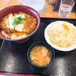 かつさと - カツ丼セット、キャベツと豚汁