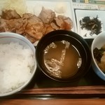 Denizu - 生姜焼き膳