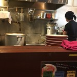 Niboshi Chuuka Soba Suzuran - 店内 雰囲気