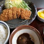 こだわりとんかつひかり亭 - 特上ロースランチ　1030円