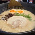 長浜ラーメン 福商店 - 長浜ラーメン・味玉