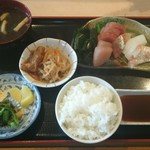 Yoshino - お刺身定食