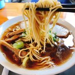 麺饗 松韻 - あっさり  細麺リフト