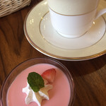 Sakura Furora - デザートとコーヒー