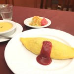 オムライス 1100円