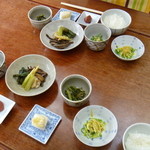 うつお荘  - 朝食全景