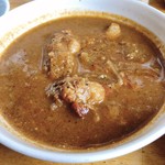 フリゴレス - スリランカカレーには手羽元が2本