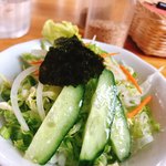 フリゴレス - カレーとセットのサラダには海苔が！