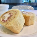 カフェ・ディ・フェスタ - りんごのロールケーキ 2017/01/16