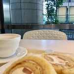 カフェ・ディ・フェスタ - りんごのロールケーキ 2017/01/16