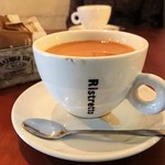 Pom'S Kitchen & Deli - コーヒー