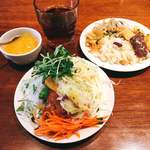 AOYAMA Mar Mare - サラダバー&ドリンクバー付きのランチは魅力的！こんな感じでいただきました。デザートもキープ(笑)