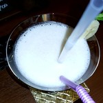 Bar きしがみ - バナナのカクテル【写真のとりかた失敗】