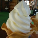 夢ミルク館 - 夢ミルクソフト。