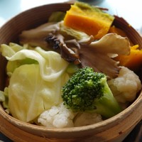 ダイナミックキッチン＆バー 響 カレッタ汐留店  - （2018/2月）「一汁五菜膳」の蒸し野菜