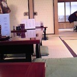 尾花 - 店内です（開店直後）。