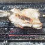 炭火焼き鳥　翔屋 - 裏メニュー調理中