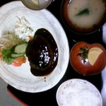 茶店鶴居村 - ハンバーグ定食