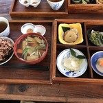 ライトニングカフェ - 全てオープン