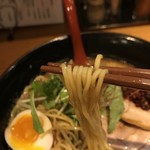 Chaya Tei - 酒粕入り辛エビ風味の濃厚たまり醤油そば、大盛