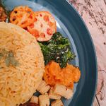 スパイスカレー モクロミ - 副菜群  上から  スパイシー蓮根、菜の花のココナッツ炒め、金柑のスパイスオイル煮、ヤングコーンの蒸し煮