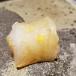 馳走 啐啄一十  - ⑨障泥烏賊(アオリイカ)(長崎県五島列島産・20日熟成)
      放血神経〆してから20日熟成してあるので、とても柔らかく甘みも凄いです。