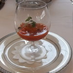 ラトラス - ２０１１年５月 完熟トマトのムースと赤ピーマンのクーリ たことサーモンのマリネ トマトのジュレ