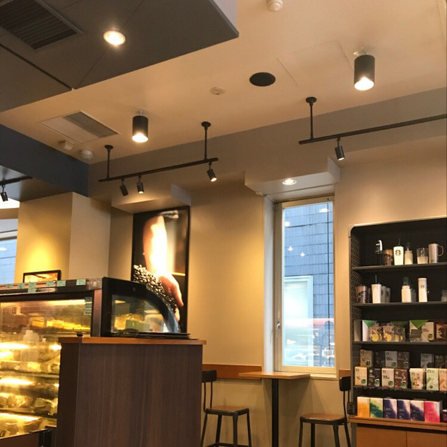 スターバックス コーヒー 京都四条通ヤサカビル店 烏丸 カフェ 食べログ