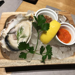 鎌倉グリル 洋食ビストロ - ●生牡蠣（500円/1個）