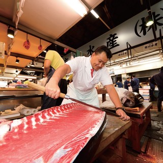 プロが厳選した食材の数々！旨い魚には秘訣あり！