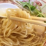 らーめん登楽 ふみや - 麺は細麺ストレート