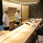 Sushi namba - 真新しいカウンター席