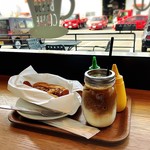 ベッソコーヒー - ホットドッグ/キャラメルラテ✩