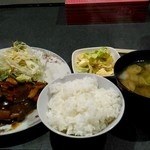 居酒屋 藤 - 料理写真:ハンバーグ。