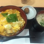 鶏三和 - 丼