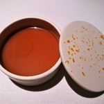 カセント - 泉州みかんのムースとその皮を焼いて香りをうつしたジュレ