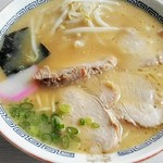 カクモト中華そば - 中華そば中盛肉入り