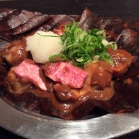石焼き 和牛の朴葉味噌焼き