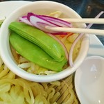 四川担担麺 阿吽 - 野菜と共に食すのが特徴！