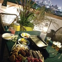 BLUE BIRDS ROOF TOP TERRACE - 