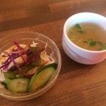 津の田ミート - セットのスープ＆サラダ