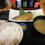 目利きの銀次 - 暫く待つと注文したサバの味噌煮込み定食７００円の出来上がり。
            